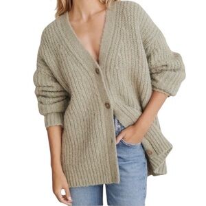 Jenni Kayne Cocoon Alpaca Blend Chunky Knit Button-Up V-Neck Oversized Cardigan